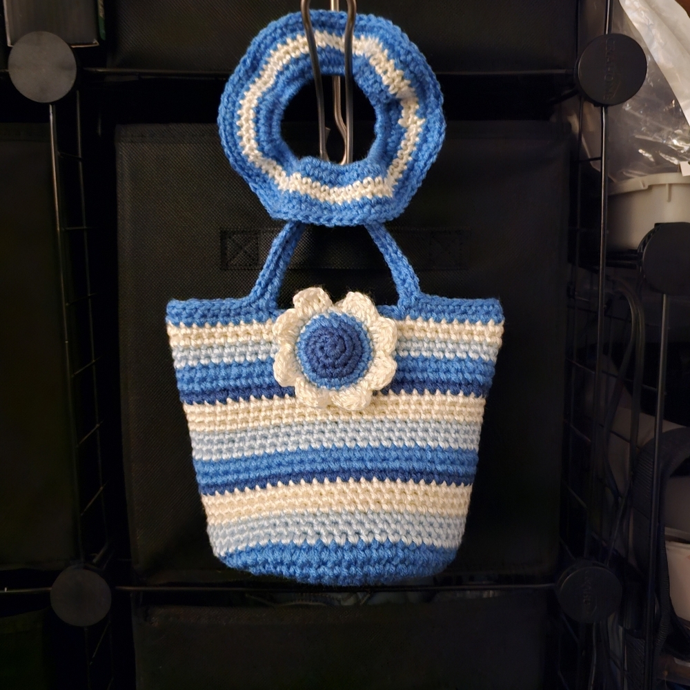 Crochet Mini Tote Bag W/flower Fastener & Scrunchie Set